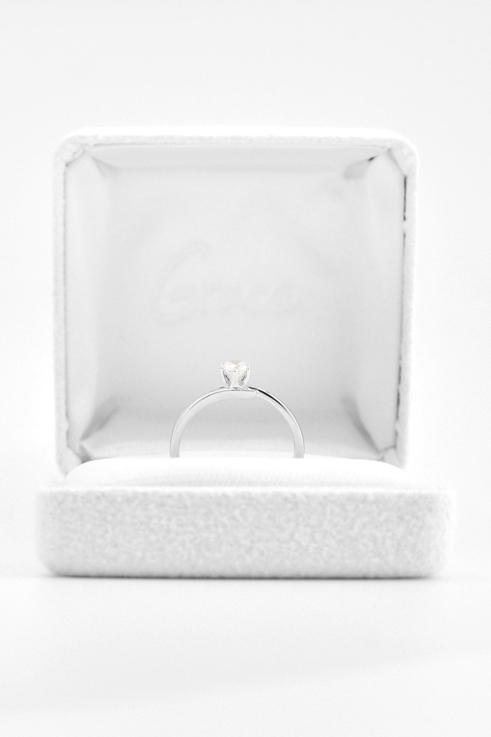 #0879 - engagement 04 (プラチナ)