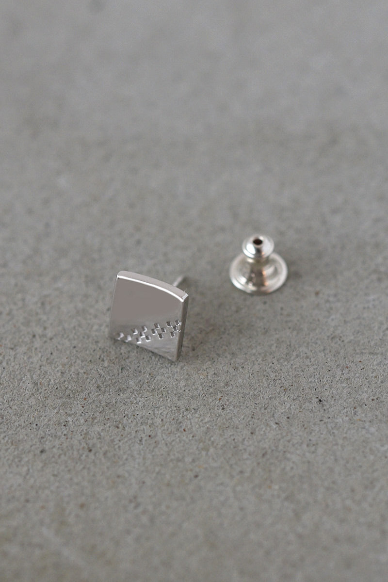# a piece [ 0419 ]