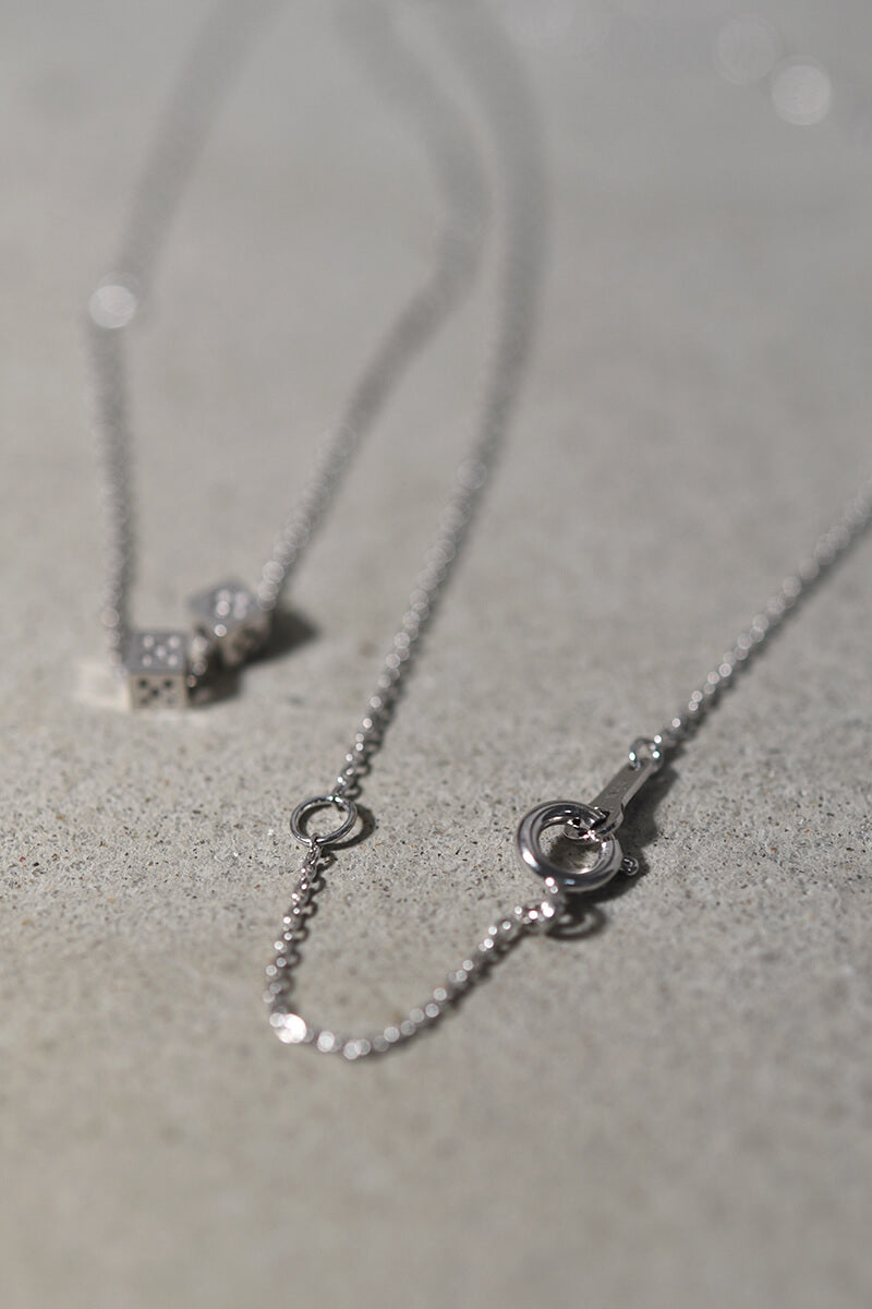 # carre [ 0513 ]