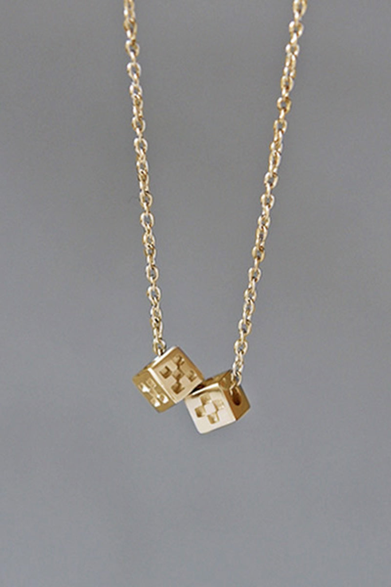 # carre K10 [ 0513 ]