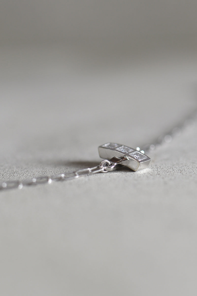 # emotional01 [ 0331 ]