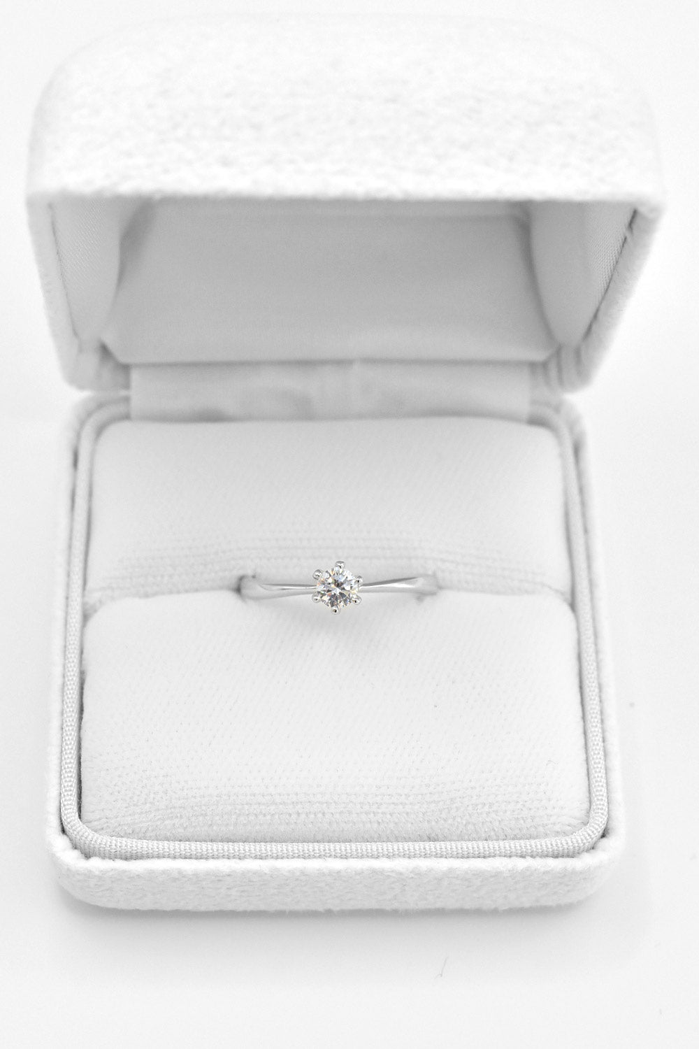 #0877 - engagement 03 (プラチナ)
