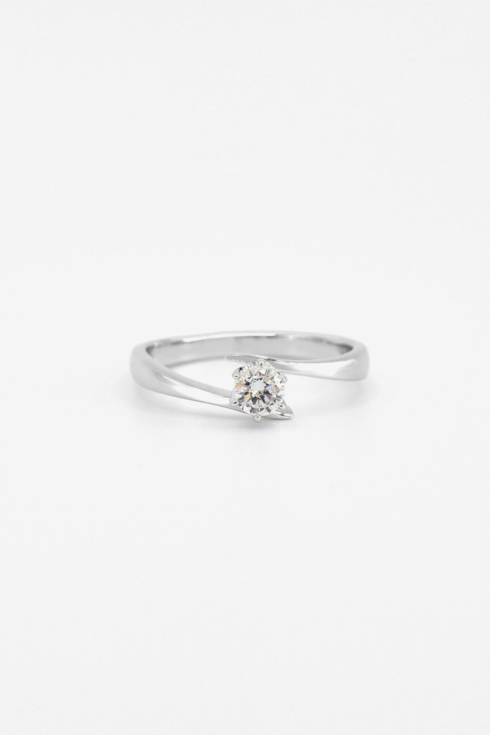 #0879 - engagement 04 (プラチナ)