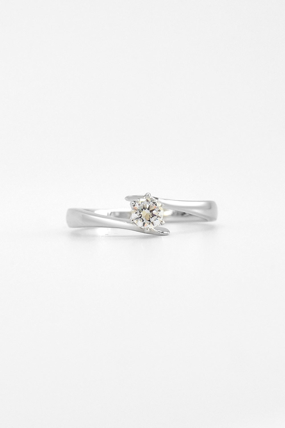 #0879 - engagement 04 (プラチナ)
